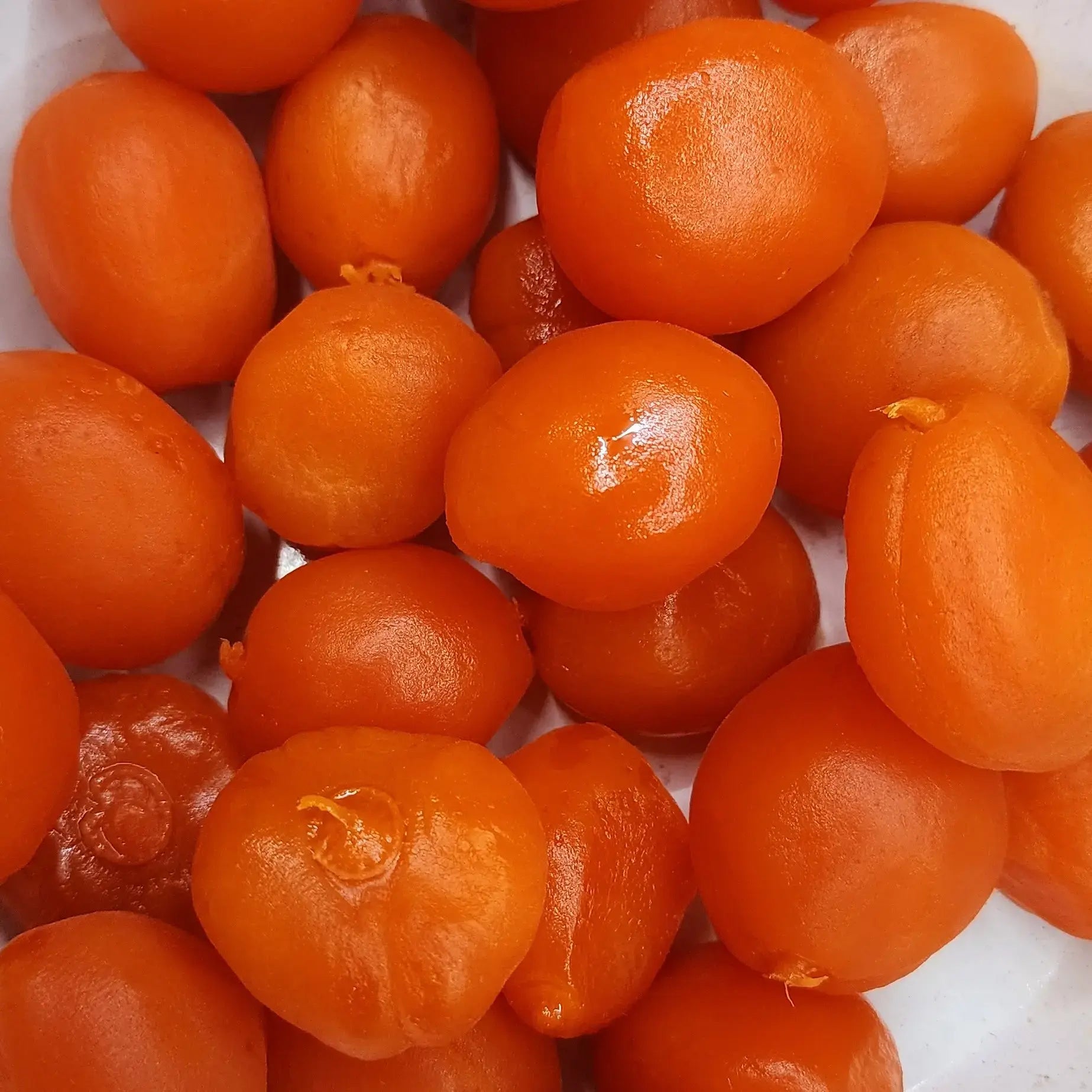 Red Peach લાલ પીચ
