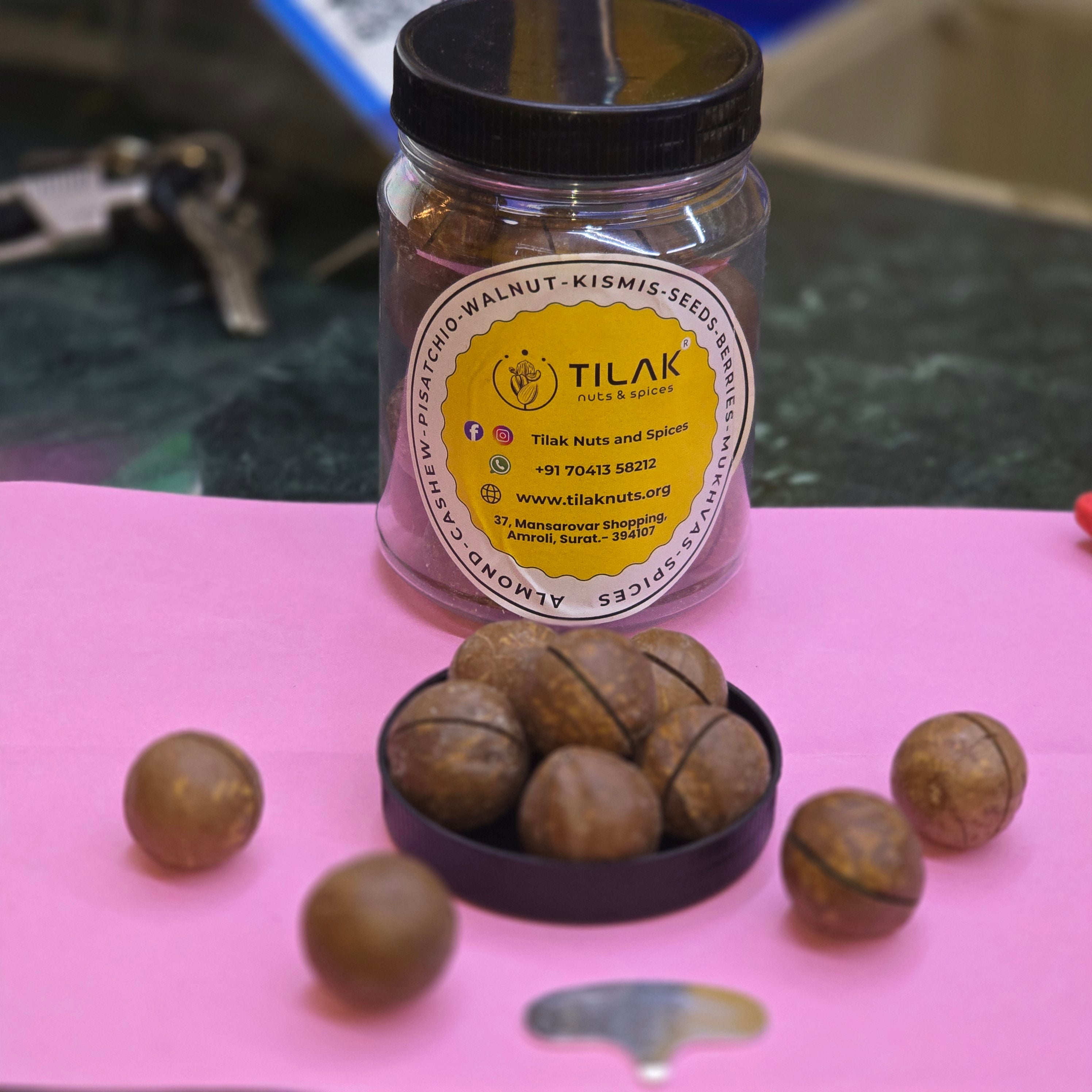 Macadamia Nut With Shell Vanilla Flavour આખા મેકેડેમીયા - વેનીલા ફ્લેવર