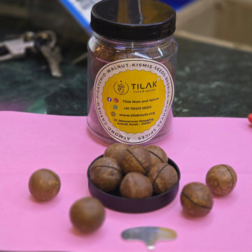 Macadamia Nut With Shell Vanilla Flavour આખા મેકેડેમીયા - વેનીલા ફ્લેવર